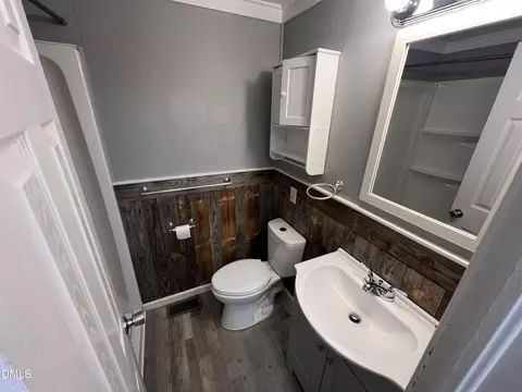 Bath - 986 N Chavis Rd, Kittrell, NC 27544 photo 3 of 6