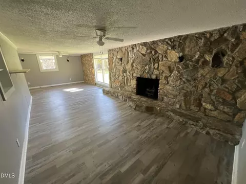 Living - 986 N Chavis Rd, Kittrell, NC 27544 photo 10 of 13