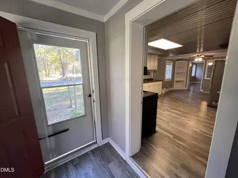 Entry Way - 986 N Chavis Rd, Kittrell, NC 27544 photo 2 of 7