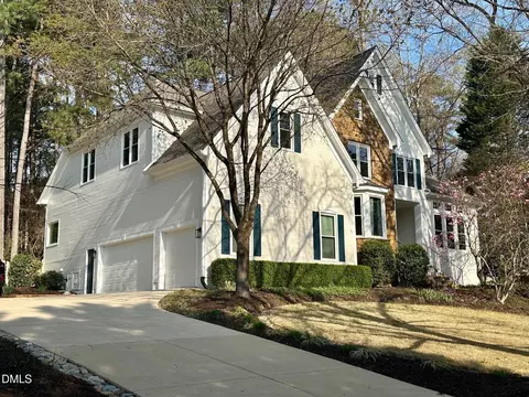 203 Briardale Ave, Cary, NC 27519