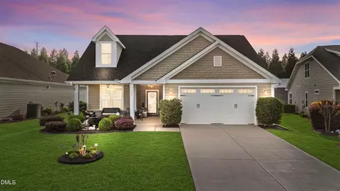 137 Balsam Ln, Clayton, NC 27527