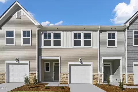 2919 Hickory Field Dr, Raleigh, NC 27616