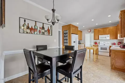 Dining - 120 Bayside Rd, Dunn, NC 28334 photo 4 of 4