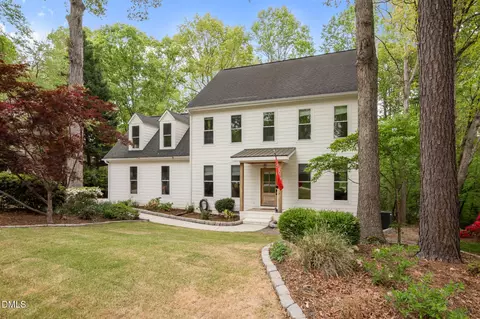 107 Cricket Ln, Cary, NC 27518