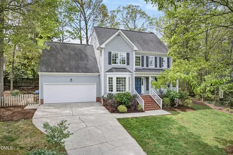 110 Green Willow Ct, Chapel Hill, NC 27514