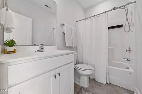 Bath - 721 Hydrangea Field Ct, Wake Forest, NC 27587 photo 5 of 6