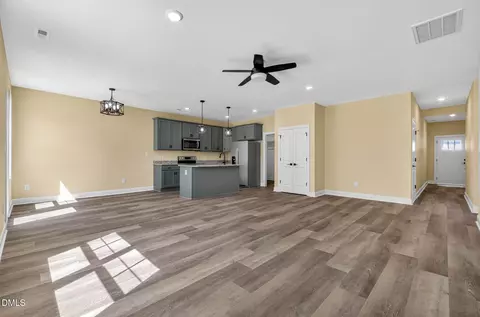248 S Pine St, Spring Hope, NC 27882 photo 6