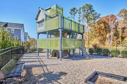 Exterior - 1127 Bradburn Dr, Durham, NC 27713 photo 12 of 12