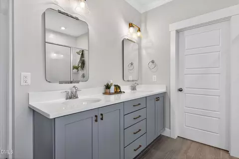 Bath - 1127 Bradburn Dr, Durham, NC 27713 photo 4 of 12