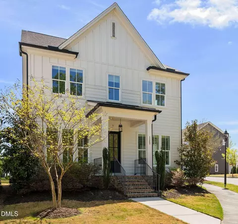 1127 Bradburn Dr, Durham, NC 27713