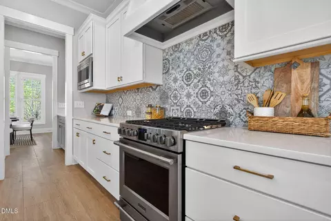 Kitchen - 1127 Bradburn Dr, Durham, NC 27713 photo 4 of 8