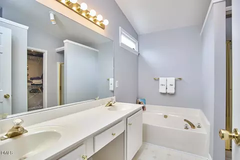 Bath - 5218 Greyfield Blvd, Durham, NC 27713 photo 1 of 3