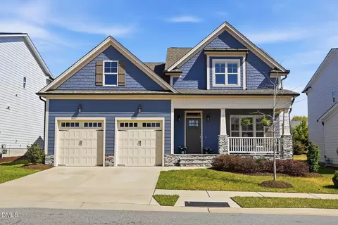 2901 High Plains Dr, Fuquay Varina, NC 27526