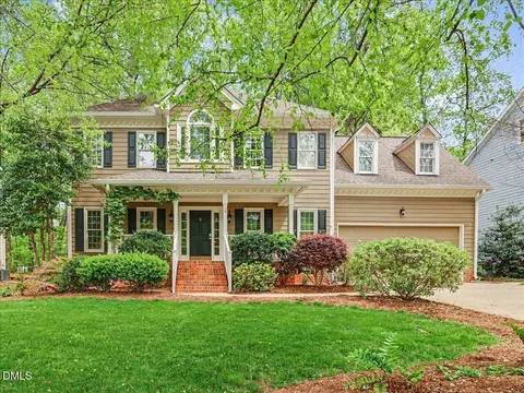 209 Piperwood Dr, Cary, NC 27518