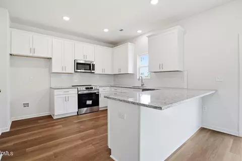 Kitchen - 9007 Phoenix Ct, Middlesex, NC 27557 photo 1 of 3
