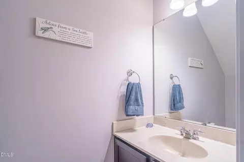 Bath - 625 Spruce Meadows Ln, Willow Spring, NC 27592 photo 2 of 4