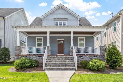 1859 Lake Glen Dr, Fuquay Varina, NC 27526