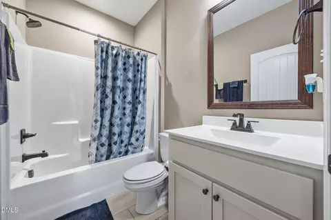 Bath - 4537 Gresham Dr, Oxford, NC 27565 photo 2 of 3