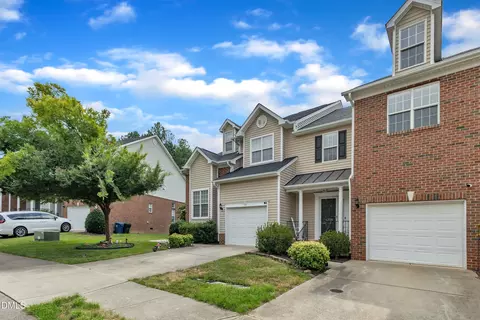 Exterior - 4308 Flintlock Ln, Durham, NC 27704 photo 3 of 9