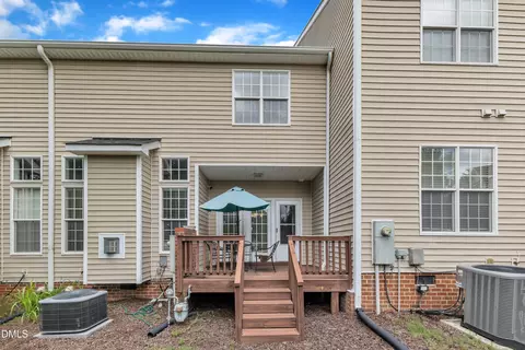 Exterior - 4308 Flintlock Ln, Durham, NC 27704 photo 6 of 9