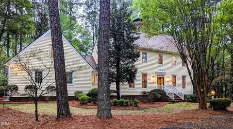 4901 Stoneridge Dr, Raleigh, NC 27612