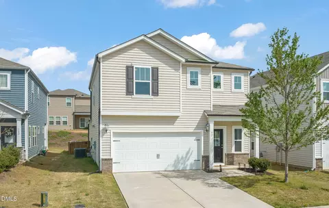 92 White Ash Dr, Clayton, NC 27527