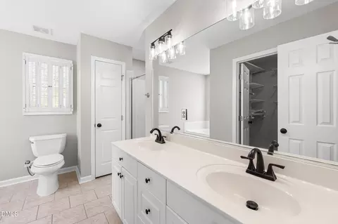 Bath - 334 Willow St, Cary, NC 27511 photo 2 of 5