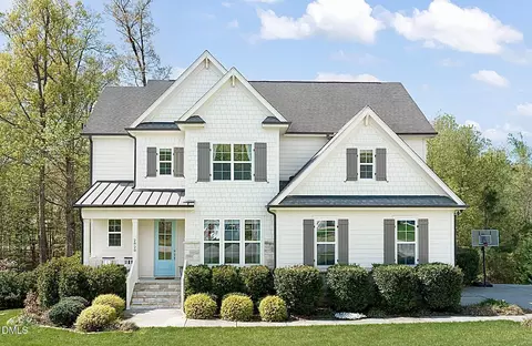 2820 Kingston Manor Dr, Wake Forest, NC 27587
