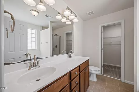 Bath - 325 Dimock Way, Wake Forest, NC 27587 photo 3 of 4