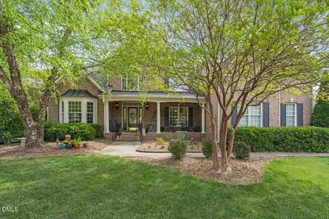 9012 Treesdale Ln, Raleigh, NC 27617