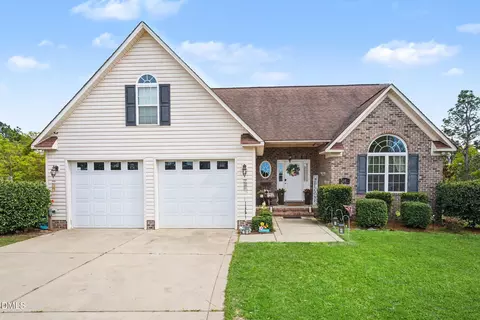 14 Boulder Dr, Sanford, NC 27332