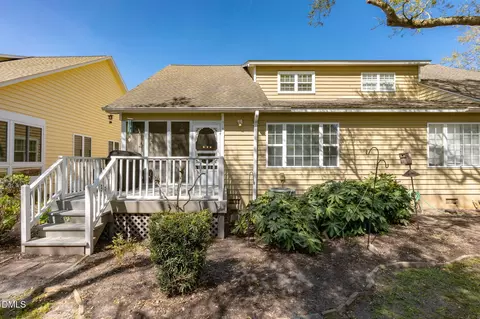 Exterior - 805 Sloop Pointe Ln, Kure Beach, NC 28449 photo 7 of 8