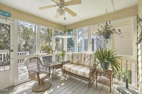 Exterior - 805 Sloop Pointe Ln, Kure Beach, NC 28449 photo 3 of 8