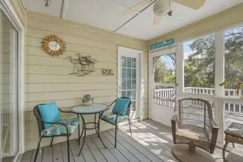 Exterior - 805 Sloop Pointe Ln, Kure Beach, NC 28449 photo 2 of 8