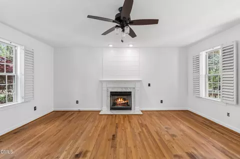 Living - 112 Walker Run, Selma, NC 27576 photo 3 of 5