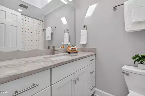 Bath - 801 Compton Rd, Raleigh, NC 27609 photo 2 of 4