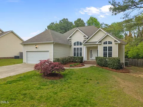 53 Riverstone Dr, Fuquay Varina, NC 27526