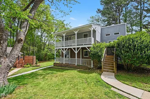 209 Carmichael Ct, Cary, NC 27511