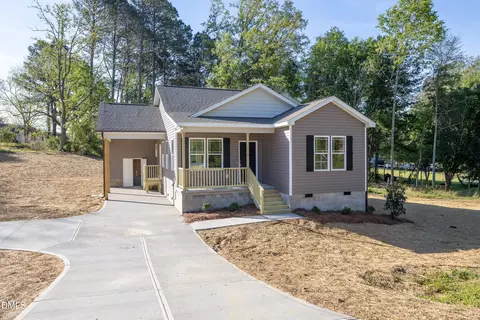 201 W Hamer St, Coats, NC 27521