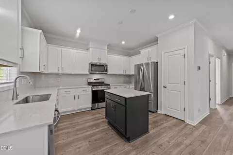 82 Sposato Ln, Clayton, NC 27527