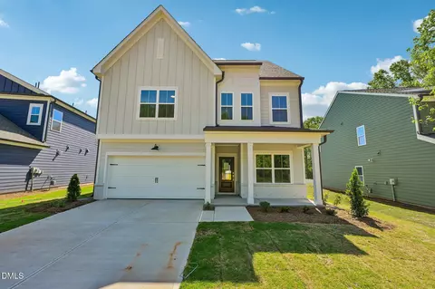 2105 Ken Dr #102, Fuquay Varina, NC 27526