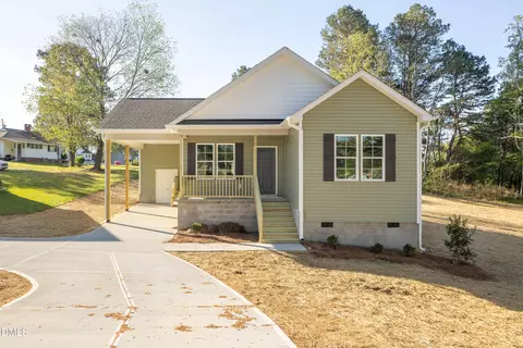 179 W Hamer St, Coats, NC 27521