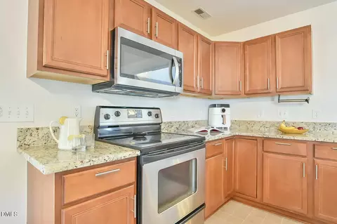 Kitchen - 427 Hanson Rd, Durham, NC 27713 photo 4 of 4