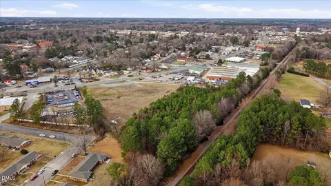 611 S Brightleaf Blvd, Smithfield, NC 27577 photo 4