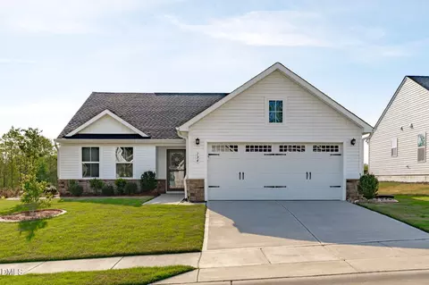 134 Clove Hitch Ln, Fuquay Varina, NC 27526