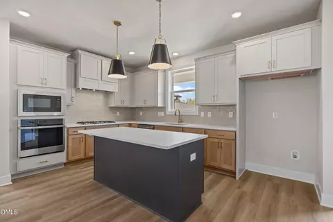 628 Helping Horse Ln, Wendell, NC 27591