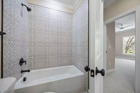 Bath - 412408 Sparella St, Durham, NC 27703 photo 4 of 4