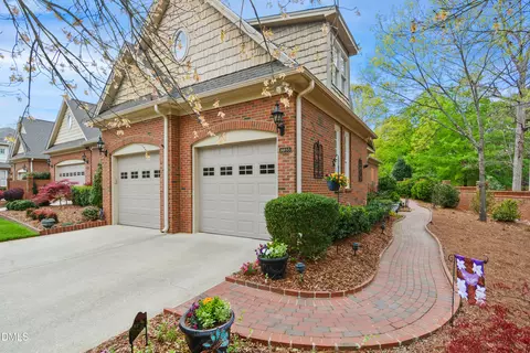 8855 Mariner Dr, Raleigh, NC 27615