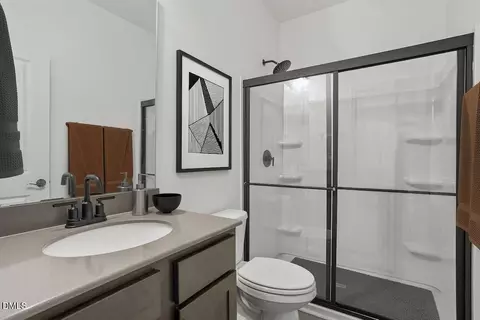 Bath - 1041 Ringhill Bluff Dr, Durham, NC 27704 photo 1 of 3