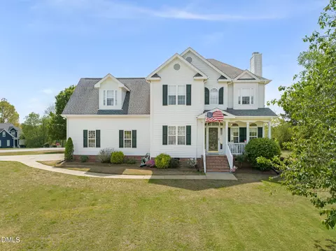 100 Linwood Ln, Clayton, NC 27527